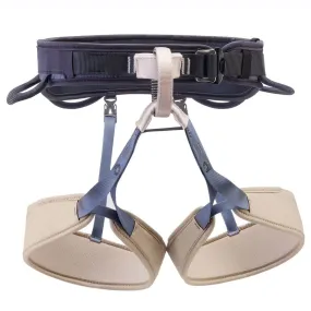 Petzl Corax LT Imbrago arrampicata